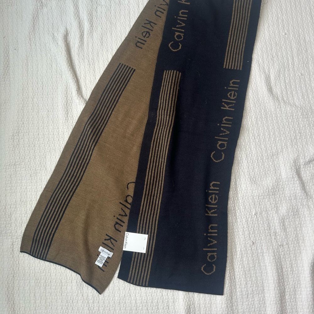 Calvin Klein Tan and Black Knit Scarf